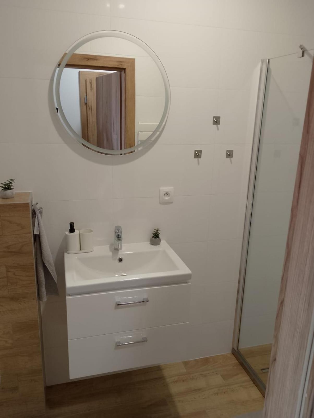 Apartman Shelly Vlachy エクステリア 写真